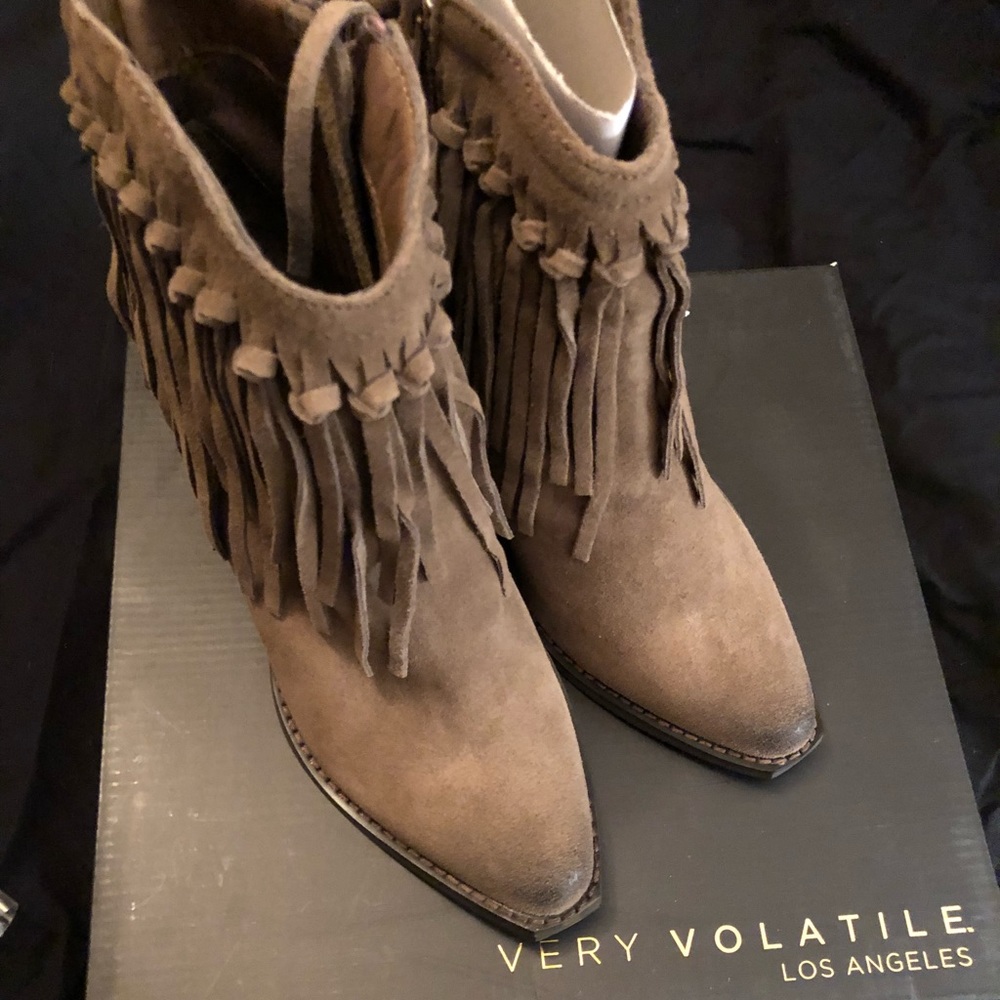 Tan Ankle Bootie - New - Size  8 1/2